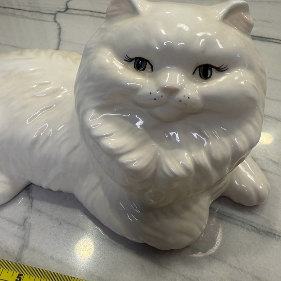 Vintage White Ceramic Cat Figurine - Picture 3 of 4